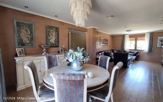 Villa en venta en Aspe (Alicante)