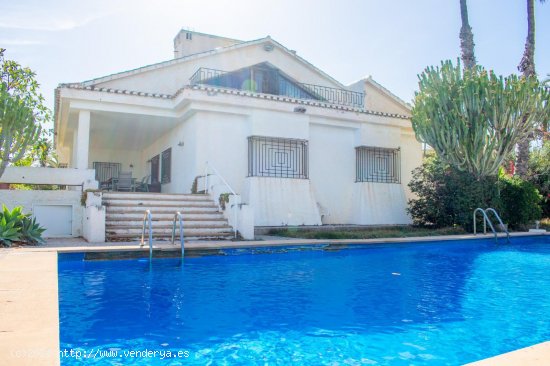 Villa en venta en Orihuela (Alicante)