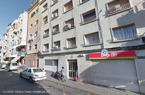 Se vende piso OKUPADO en Hospitalet de Llobregat (L') (Barcelona) - BARCELONA