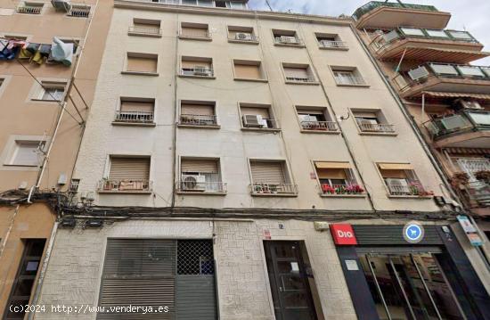 Se vende piso OKUPADO en Hospitalet de Llobregat (L') (Barcelona) - BARCELONA