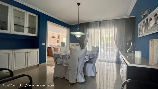 Villa en venta en Benidorm (Alicante)