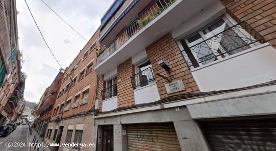 Se vende piso OKUPADO en Barcelona (Barcelona) - BARCELONA