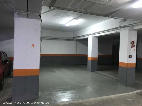 SE VENDE PLAZAS DE GARAJE CON TRASTERO EN VENTA ZONA NERVION - Sevilla