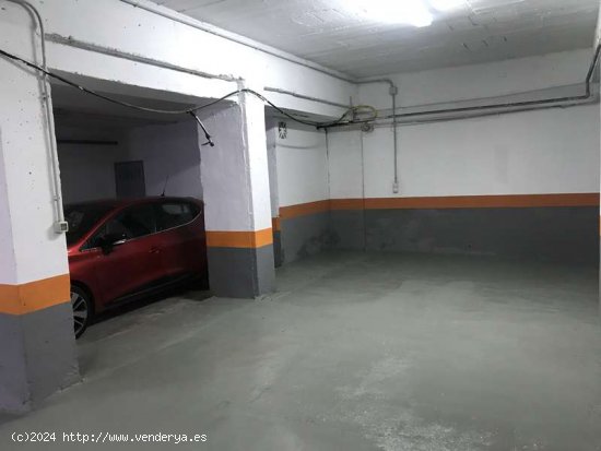 SE VENDE PLAZAS DE GARAJE CON TRASTERO EN VENTA ZONA NERVION - Sevilla