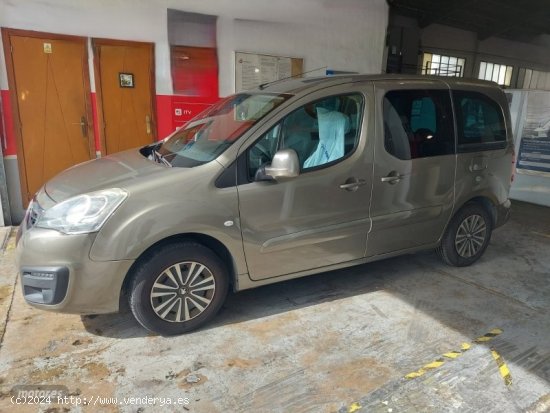  Peugeot Partner Tepee de 2017 con 186.000 Km por 8.500 EUR. en Valencia 