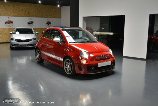 Abarth 500C Cabrio 1.4 16v T-Jet 595C Secuencial 103 kW (140 CV) de 2015 con 147.000 Km por 12.500 E