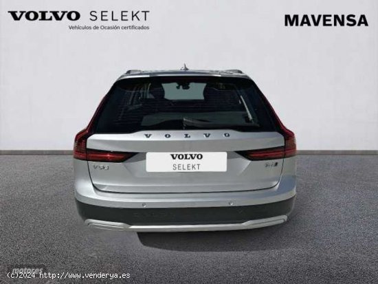 Volvo V 90 V90 Cross Country Pro, B4 AWD mild hybrid (diesel) de 2021 con 76.897 Km por 42.500 EUR. 