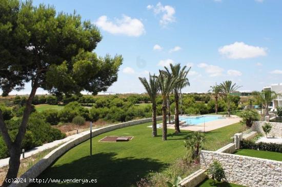 Exclusivo Residencial de bungalows cerca de los Campos del Golf - ALICANTE