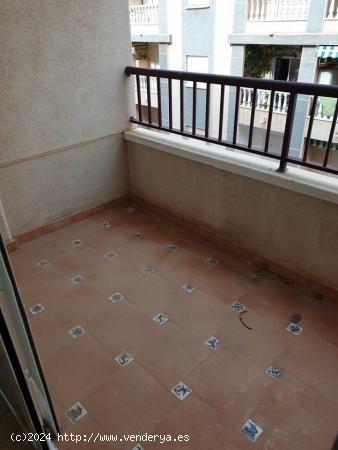 TORREVIEJA PISO UN DORMITORIO ZONA CENTRO GARAJE+TRASTERO 78.000€ - ALICANTE