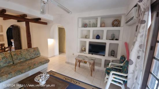 FANTASTICO APARTAMENTO EN URBANIZACIÓN DE ALTO STANDING, IDEAL PARA VIVIR TODO EL AÑO - ALICANTE