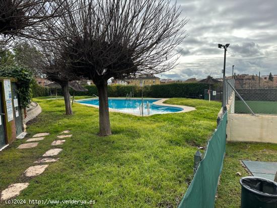 APARTAMENTO 1 DORMITORIO, GARAJE, PISCINA, PÁDEL. ZONA CAMPING - ASOMADILLA - CORDOBA