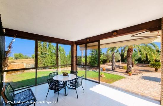 Chalet urbano a la venta en Valverde, Elche. - ALICANTE