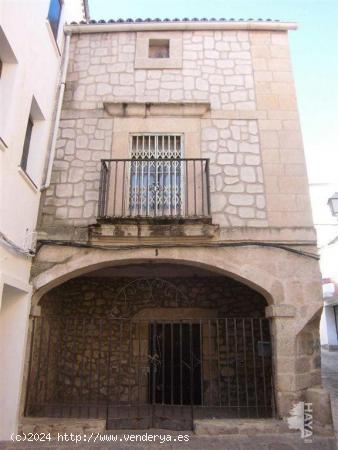 CASA DE PUEBLO EN VENTA EN TRUJILLO - CACERES