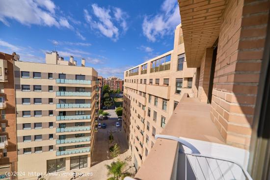 Alquiler de apartamento, Av. Peris y Valero, Valencia - VALENCIA