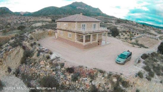 OPORTUNIDAD CHALET EN MACISVENDA - MURCIA