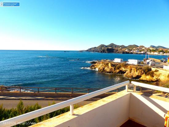 Venta de chalet en 1º línea en Cabo de Palos - MURCIA