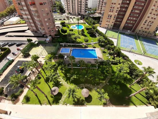 Apartamento con dos terrazas  Playa Levante - Rincón llano  -  Benidorm www.inmobiliarialesdunes.co