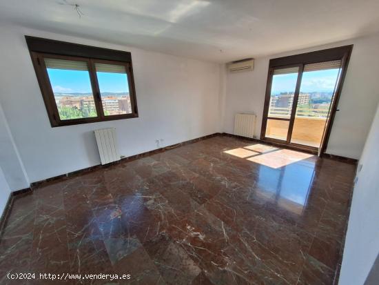 Piso en venta en Calle Adolfo Aznar - ZARAGOZA