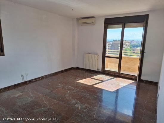 Piso en venta en Calle Adolfo Aznar - ZARAGOZA