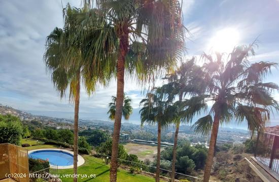 ÁTICO CON INCREÍBLES VISTAS AL MAR - BENALMÁDENA - MALAGA