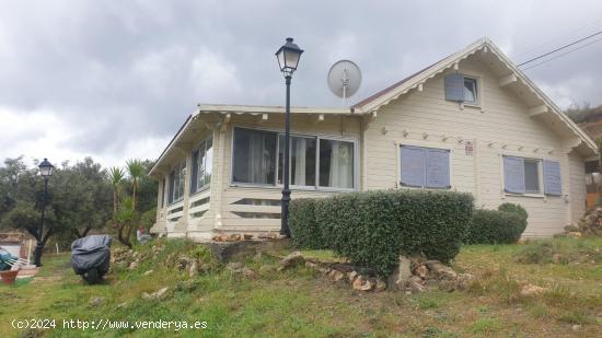 Venta de Magnífica Casa de Madera en la Montaña con vistas espectaculares - ALICANTE