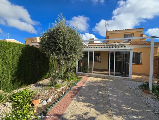 Casa independiente en venta Playa Flamenca - ALICANTE