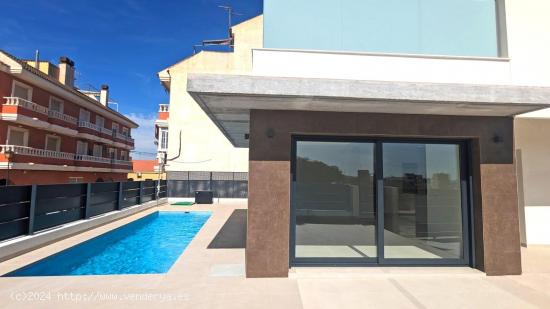 FANTASTICA VILLA INDEPENDIENTE DE OBRA NUEVA EN DAYA NUEVA, ALICANTE, COSTA BLANCA SUR - ALICANTE