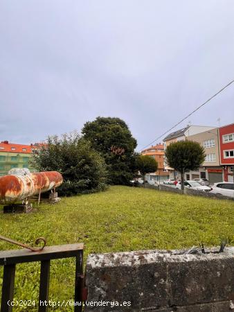 SE VENDE CASA CON TERRENO URBANIZABLE - A CORUÑA