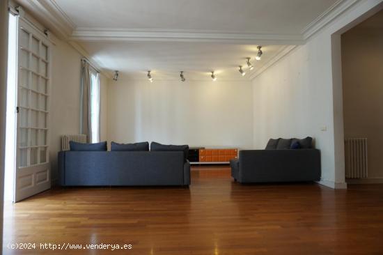 ESPECTACULAR PISO EN VENTA EN VIA LAIETANA CON SALVADOR AULET - BARCELONA