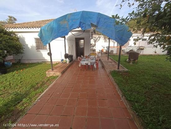 CHALET CON PISCINA ZONA RURAL ARCOS - CADIZ