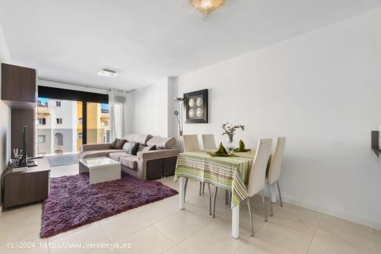 APARTAMENTO DE 2 DORMITORIOS 1 BAÑO EN ORIHUELA COSTA ( CAMPOAMOR) - ALICANTE