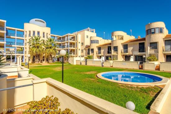 APARTAMENTO DE 3 DORMITORIOS 2 BAÑOS EN ORIHUELA COSTA ( CABO ROIG ) - ALICANTE