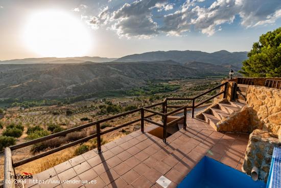 VILLA DE LUJO EN CASTRIL - GRANADA