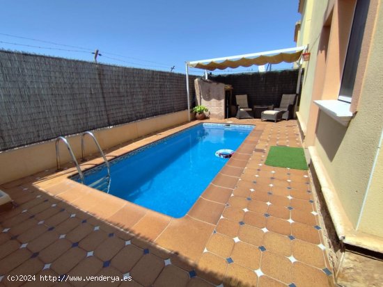 Chalet en venta en Torrevieja (Alicante)