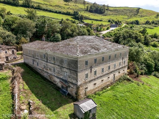 Villa en venta en Vegadeo (Asturias)