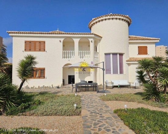 Villa en alquiler en La Manga del Mar Menor (Murcia)