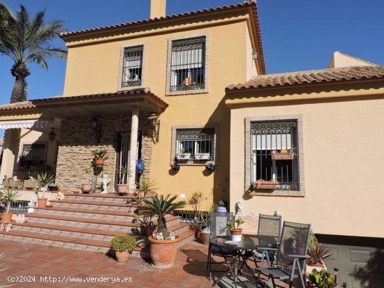 Chalet en alquiler en Torrevieja (Alicante)