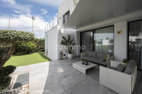 Villa en venta en Santa Eulalia del Río (Baleares)