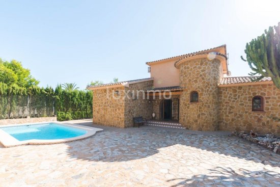 Casa en venta en Benissa (Alicante)