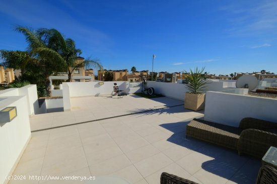 Villa en venta en Orihuela (Alicante)