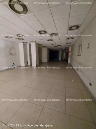 Salamanca ( Centro - Gran Vía ); local alquiler 200 m2 +50 m2. precio a consultar. - Salamanca