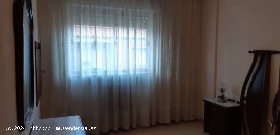 Salamanca ( Garrido Sur-  Corte  Inglés) 2D, 1WC. SS.CC. 155000€ - Salamanca