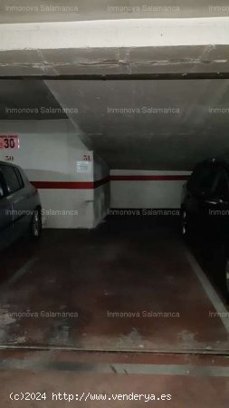 SE VENDE Salamanca ( Centro- Plaza Mayor); venta plaza de garaje para coche y moto. - Salamanca