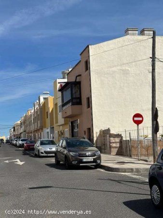 SE VENDE PERMUTA :  SOLAR PARA TRES CALLES. (264 m2) - Arrecife