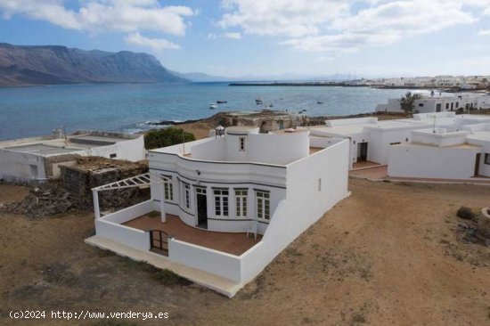 Encantadora casa en primera línea de mar en La Graciosa - Teguise