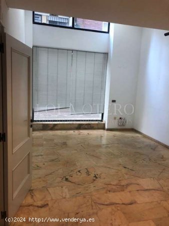 Local comercial en Alquiler en Ciutat vella - Valencia