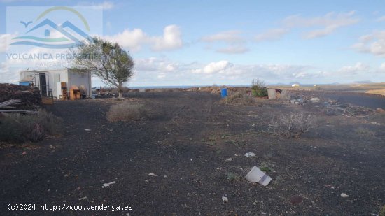 SE VENDE (Ref.332739) Solar en El Cuchillo más que 2,000m2, con vistas al mar - Tinajo