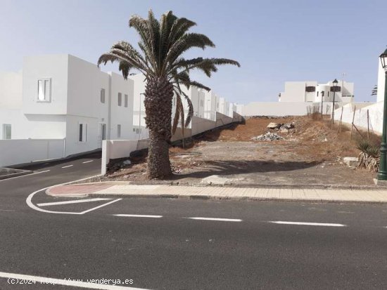 SE VENDE Parcela con proyecto y licencia en Costa Teguise - Teguise