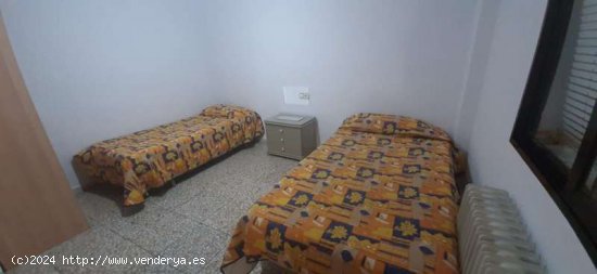 Apartamento en Alquiler en Baza - Baza