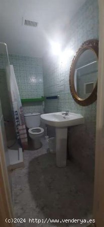 Apartamento en Alquiler en Baza - Baza